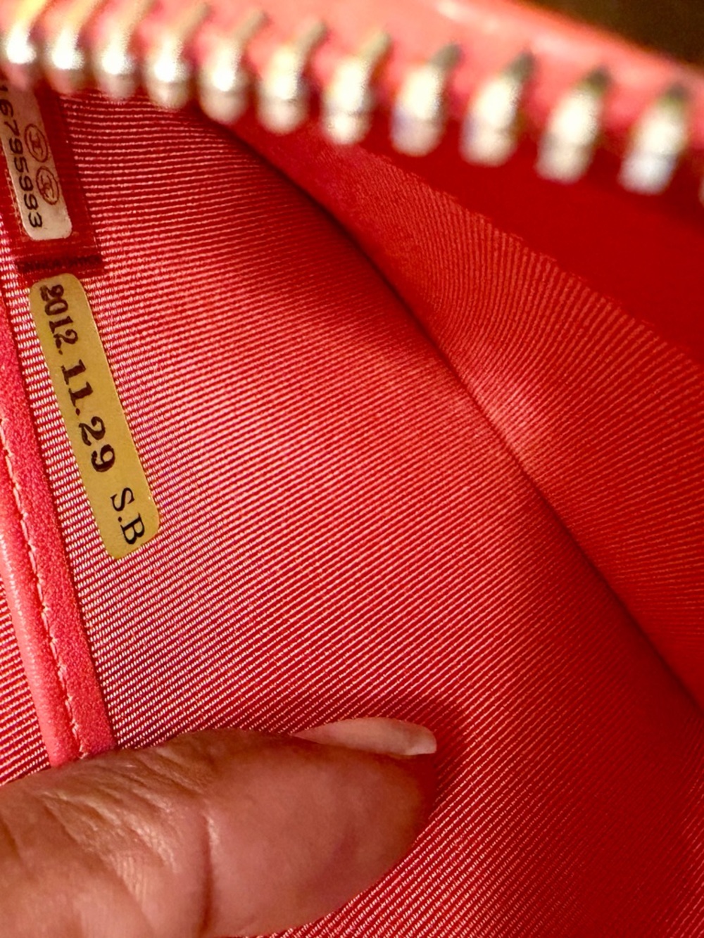 Chanel Matelasse Zip Around Continental Wallet & Dustbag - Picture 16 of 16